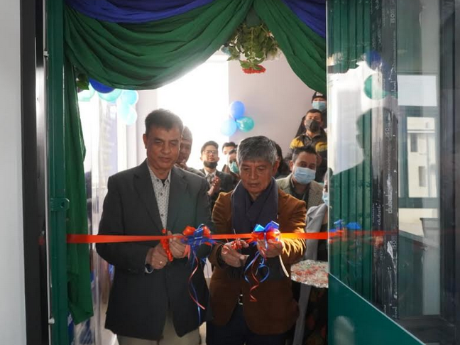 ललितपुरकाे महालक्ष्मीमा सानिमा बैंकको शाखा 