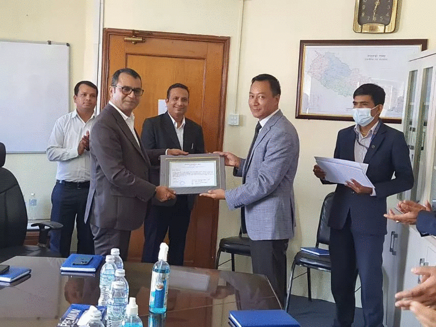 लगानी कोष व्यवस्थापकको रुपमा काम गर्न ८ कम्पनीलाई स्वीकृती  