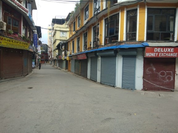 भाडा तिर्न नसकेपछि ठमेल क्षेत्रका ट्राभल, ट्रेकिङ एजेन्सीले अफिस खाली गर्दै