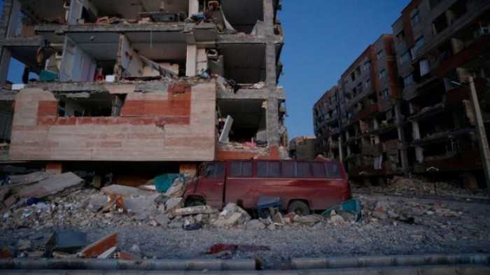 इरान भूकम्प : तीनको मृत्यु, ८ सय बढी घाइते