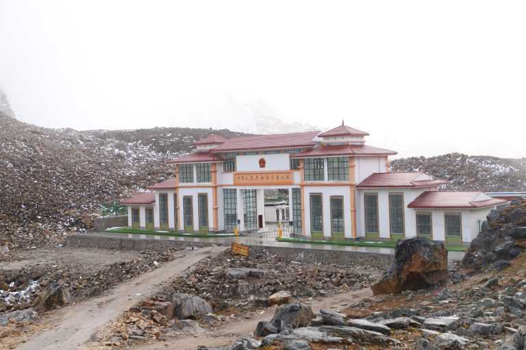 चार वर्षदेखि टिप्ताला नाका नखुल्दा स्थानीयलाई सास्ती