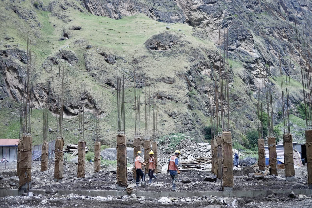 डोल्पामा १०६ मेगावाटको जगदुल्ला जलविद्युत् आयोजनाको मुख्य सुरुङ निर्माणको सुरु (तस्बिरहरू)