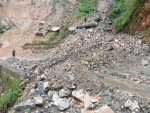 पहिरो खस्दा महाकाली लोकमार्ग अवरुद्ध