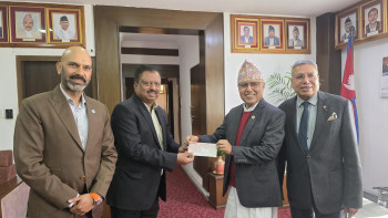 नेपाल लाइफद्वारा भौतिक पूर्वाधार पुर्ननिर्माण कोषमा साढे एक करोड सहयोग