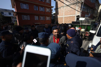 मलाई बाटो छेक्ने गण्डागर्दी गर्ने तत्व हुन्ः नेता निधि