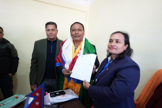 काठमाडौं ३ मा उज्यालोका कुलमानले गराए उम्मेदवारी दर्ता