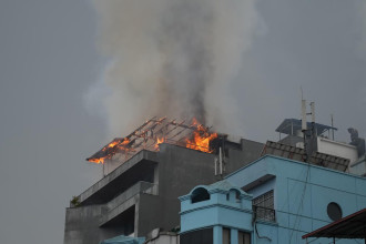 नियन्त्रणमा आयो दाउरा थकालीमा लागेको आगो