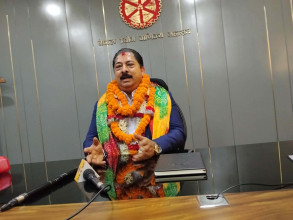 महासंघ नवनिर्वाचित अध्यक्ष श्रेष्ठले सम्हाले कार्यभार, निवर्तमान अध्यक्ष ढकालले गरे पद हस्तान्तरण