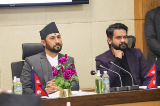 रिहाइपछि रविको राजनीतिक दौडधुप, बालेन शाहसँग भेटवार्ता