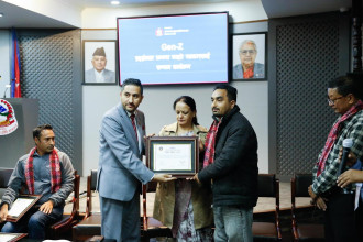 जेनजी आन्दोलनमा घाइते पत्रकारलाई सरकारले गर्यो नगदसहित सम्मान