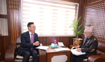 अर्थमन्त्री र कोरियाली राजदूत पार्कबीच भेटवार्ता, आर्थिक साझेदारीलाई निरन्तरता दिने प्रतिबद्धता