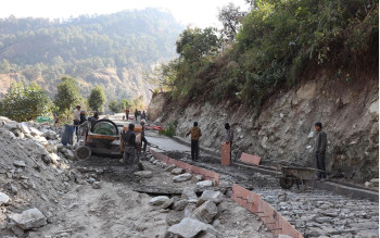 १७ वर्षपछि भिरकाटे–दोवा सडक स्तरोन्नति सुरु, पुसभित्र सम्पन्न गर्ने लक्ष्य