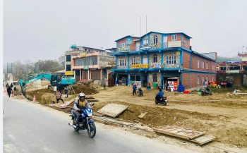 मापदण्डविपरीतका संरचना नहट्दा पोखरा–मुग्लिन सडक विस्तारमा समस्या