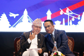 गभर्नर पौडेल: ब्याजदर घटेको, तरलता प्रशस्त-अब निजी क्षेत्रले उत्पादन र रोजगारी बढाउनुपर्छ