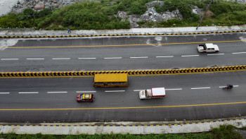 स्तरोन्नति र लाइन मार्किङपछि पोखराको हरिचोक–याम्दी सडक (तस्बिरहरू)