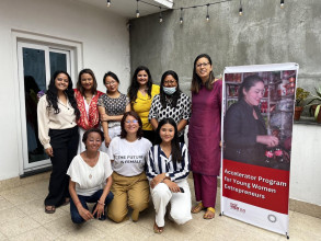 युवा महिला उद्यमीलाई सशक्त बनाउँदै कोकाकोला नेपाल 
