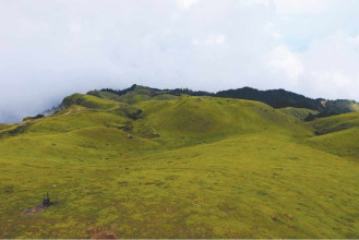 पर्यटन प्रवर्द्धनका लागि दोलखाको सैलुुङमा ‘कविता यात्रा’