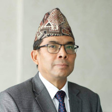 गभर्नरको प्रतिस्पर्धी रहेका श्रेष्ठ अवकाशमा, ‘मौद्रिक अर्थशास्त्री आवश्यक परे भनेर राजीनामा’