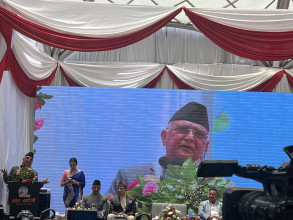 प्रधानमन्त्री ओलीले मीनबहादुर दम्पतीलाई भने- दान गर्ने सामर्थ्य बढ्दै जाओस्