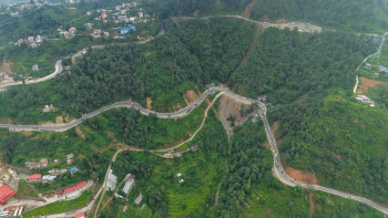 झ्याप्ले खोलामा पहिरो रोकथामसहितको सडक पुनर्निर्माण यसरी हुँदैछ (तस्बिरहरु)