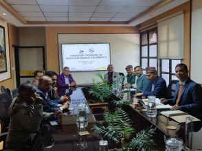 हिमाल आरोहीको सुरक्षाका लागि पर्यटन बोर्डद्वारा उद्धार सामग्री हस्तान्तरण