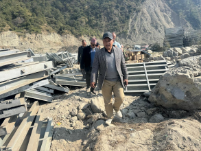 सिन्धुली र रामछाप जोड्ने खैरेनीघाटमा बेली ब्रिज जडान हुँदै