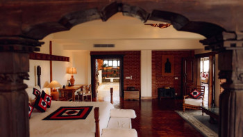 ४७ वर्षे पुरानो पर्यटन ऐन चलेको होटलको व्यथाः कोठा छ, ग्राहक छैन