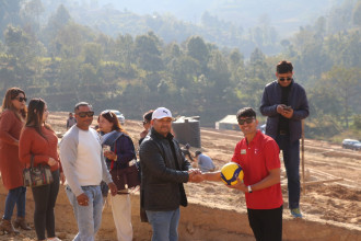 लिजेण्ड प्रोपर्टीको ‘नयाँ गाउँ’मा भलिबल टिमका पूर्वकप्तान मानबहादुर श्रेष्ठ