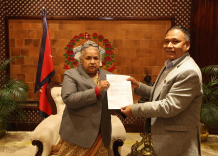 चौतर्फी विरोधपछि  मन्त्री पदबाट कुलमानले दिए राजीनामा