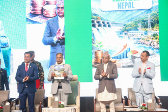 नेपालमा जलविद्युत् क्षेत्रको लगानी १३ खर्ब नाघ्यो, ९०० बढी आयोजनाले लिए लाइसेन्स