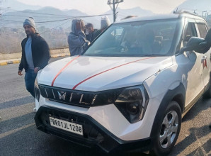 पोखरामा बढ्दै ‘ड्राइभ टुरिजम’, रोक्न खोज्दै यातायात व्यवसायी