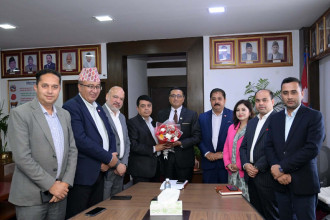 अब निजी क्षेत्रले घुस खुवाउन पर्दैन, लाइन लाग्न पर्दैनः अर्थमन्त्री डा. वाग्ले