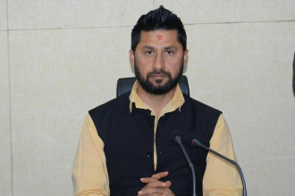 निजी क्षेत्रको मनोबल उकास्न उद्योगी व्यवसायीसँग छलफल गर्दै रास्वपा सभापति रवि लामिछाने