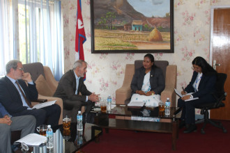 कृषि क्षेत्रमा लगानी गर्न एडीबीसँग सहकार्य गर्ने मन्त्री चौधरीको प्रतिबद्धता