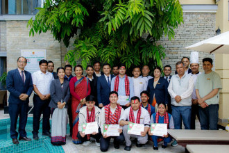 पोखराको टेम्पल बेल बुटिक होटलको प्रथम वार्षिकोत्सवमा सामाजिक कार्यक्रम गरियो