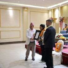 क्यापिटलकर्मी कमला भण्डारी ‘नेपाल रिकन्डिसन अटो व्यवसायी संघ पत्रकारिता पुरस्कार’बाट सम्मानित