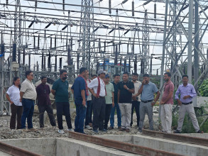 प्राधिकरण उच्च पदाधिकारी मोरङ/सुनसरीका विद्युत् पूर्वाधार प्रणालीको स्थलगत अनुगमनमा