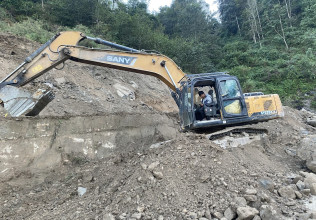 धुलिखेल-खावा खण्डमा आवागमन रोकेर स्तरोन्नति गरिँदै