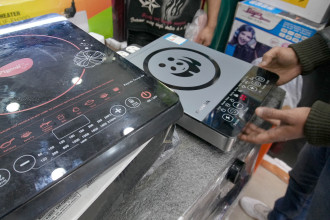 खाना पकाउने ग्यास अभाव, बढ्यो विद्युतीय चुलोको कारोबार (तस्बिरहरू)