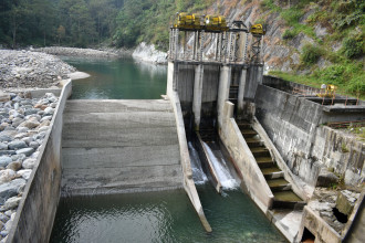 असारमा बाढीले क्षति गरेको इँवाखोला जलविद्युत् आयोजना अझै भएन पुनर्निर्माण