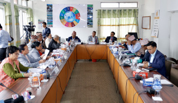 सिमित स्रोत र साधनमा टेकेर आगामी बजेट आउँछः अर्थमन्त्री वाग्ले