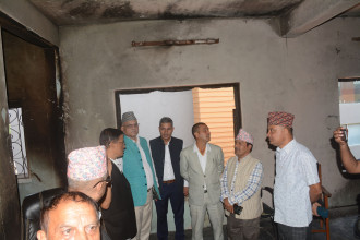 जेनजी आन्दोलनमा आगजनी र तोडफोड भएका सरकारी कार्यालयको मुख्यमन्त्री पाण्डेले गरे निरीक्षण