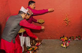 राखियो दशैं घरमा पनि विधिवत् रुपमा जमरा (तस्बिरहरु)