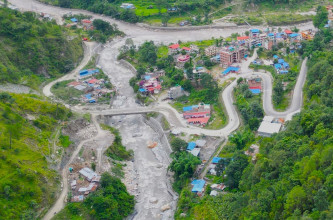 राहुघाट नदी कटान रोक्न ३ करोड ३९ लाखमा बनाइयाे ‘कम्पोजिट’ प्रविधिको पर्खाल