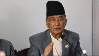 'व्यवसाय गर्ने सटर खाली राखेर मुलुकको आर्थिक समृद्धि हुँदैन’