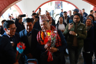 अदालतबाट आए पनि उर्जामन्त्री कुलमान घिसिङसँग सहकार्य गरेर अघि बढ्छु– हितेन्द्र शाक्य