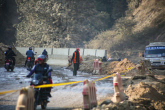 सूर्यविनायक धुलिखेल सडक ४ वर्षमा ४५ प्रतिशत मात्रै काम (तस्बिरहरु)