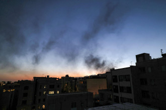 इरान–इजरायल द्वन्द्व तीव्र, इरानद्वारा जवाफस्वरूप मिसाइल प्रहार