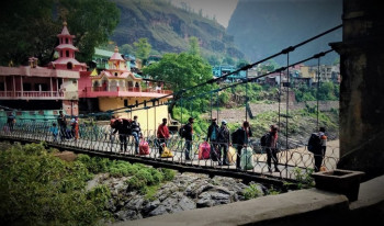 एसएसबीद्वारा झुलाघाट नाकामा आवातजावतमा रोक