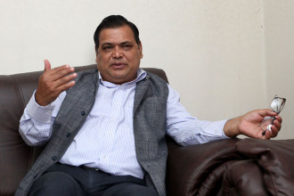 सुन तस्करीमा छाडिएका पूर्वसभामुख महरा फेरि पक्राउ
